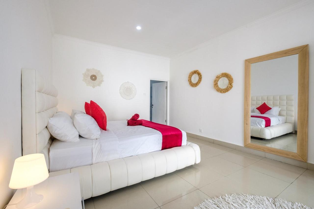 Luxury Minimalist Villa White Angel In Seminyak Bagian luar foto