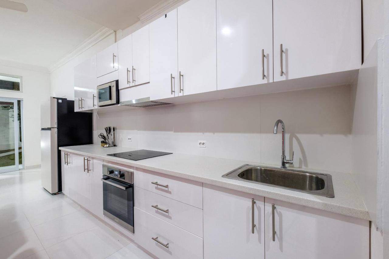 Luxury Minimalist Villa White Angel In Seminyak Bagian luar foto