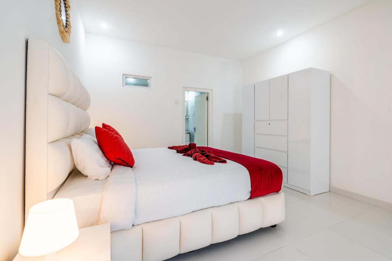 Luxury Minimalist Villa White Angel In Seminyak Bagian luar foto